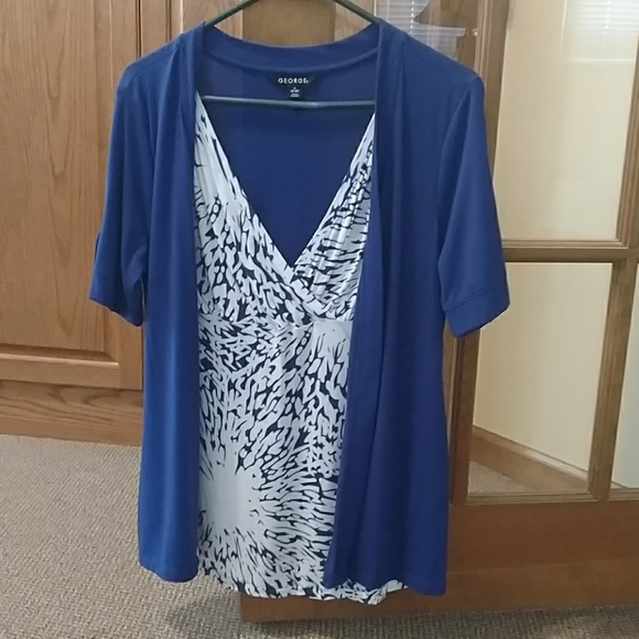 Pretty layered-look top - Picture 1 of 4